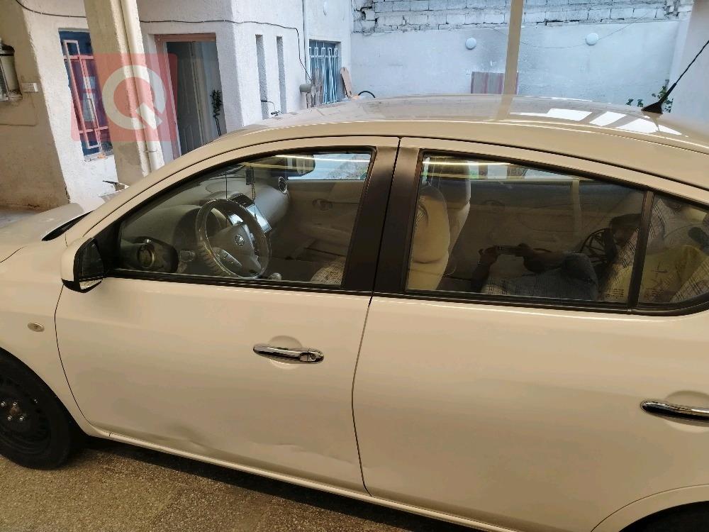 نیسان سەنی
